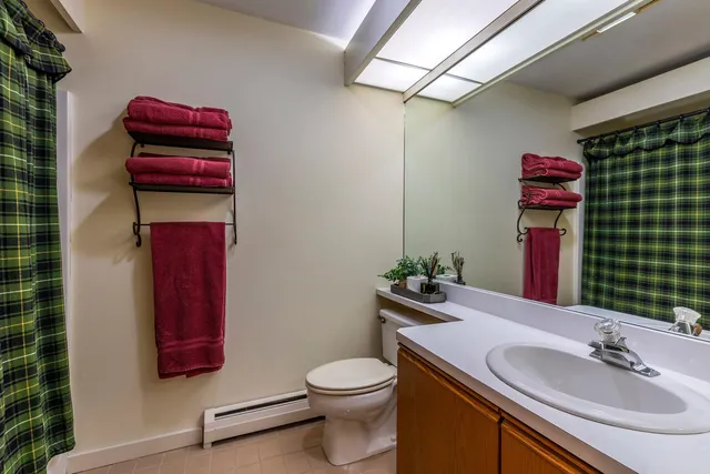 $735,000 | 32 Cobble Ridge Road, Unit D10, Winhall, VT 05340