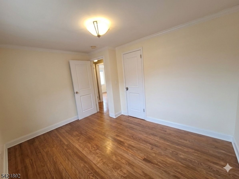 112 Darwin Avenue, Unit 27 Rutherford, NJ 07070 - Photo 6 of 11