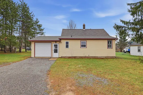 $149,900 | 331 2nd Street, Rosholt, WI 54473