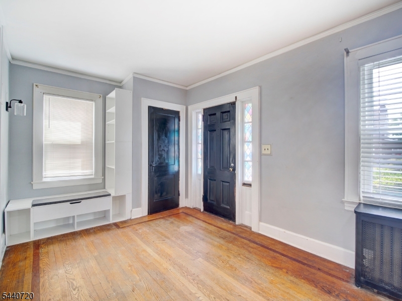 141 Parker Road Elizabeth, NJ 07208 - Photo 6 of 35