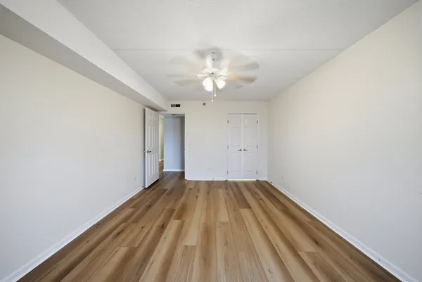 $245,000 | 7081 West Touhy Avenue, Unit 407, Niles, IL 60714