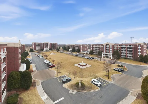 $245,000 | 7081 West Touhy Avenue, Unit 407, Niles, IL 60714
