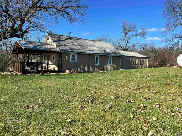 $1,400,000 | 9335 Northwest 66th Street, Silver Lake, KS 66539