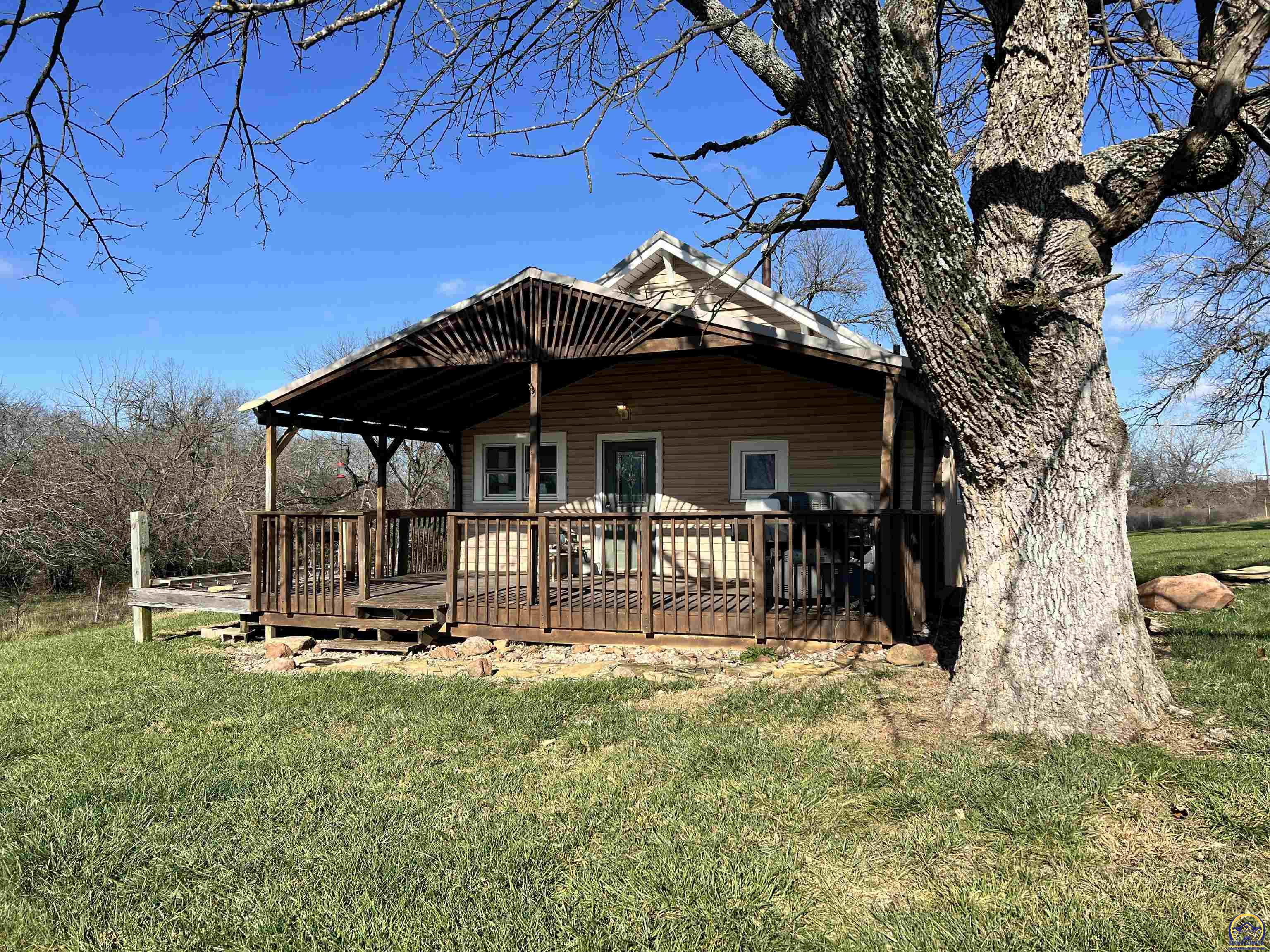 9335 Northwest 66th Street Silver Lake, KS 66539 - Photo 3 of 87