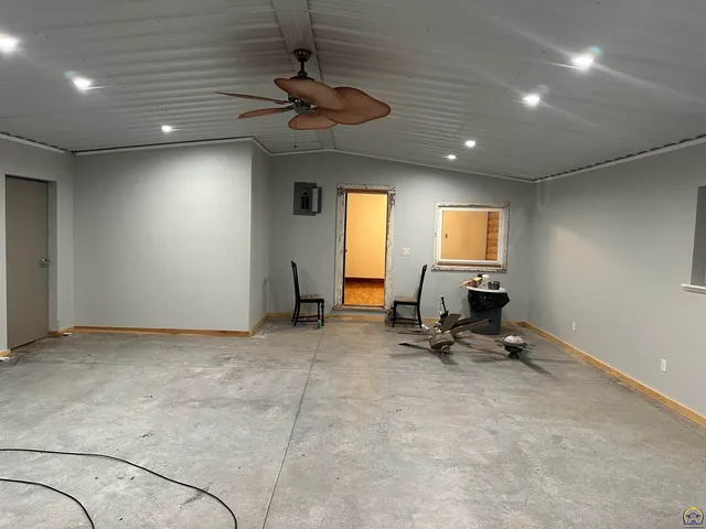 $744,250 | 9335 Northwest 66th Street, Silver Lake, KS 66539