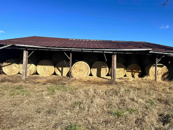 $1,400,000 | 9335 Northwest 66th Street, Silver Lake, KS 66539