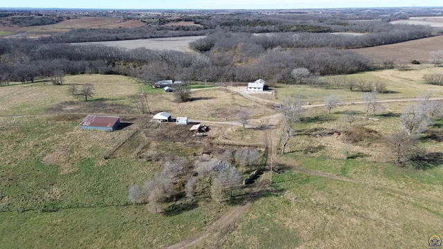 $744,250 | 9335 Northwest 66th Street, Silver Lake, KS 66539