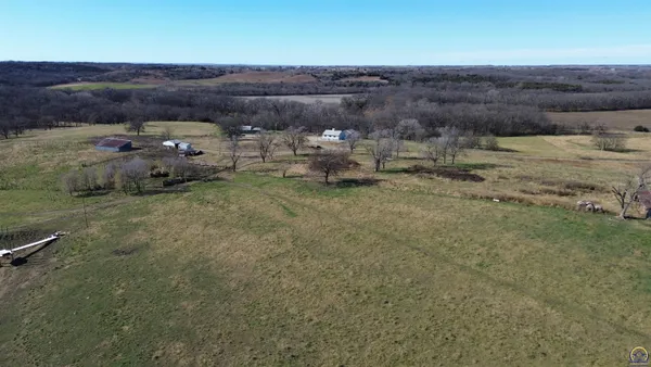 $1,400,000 | 9335 Northwest 66th Street, Silver Lake, KS 66539