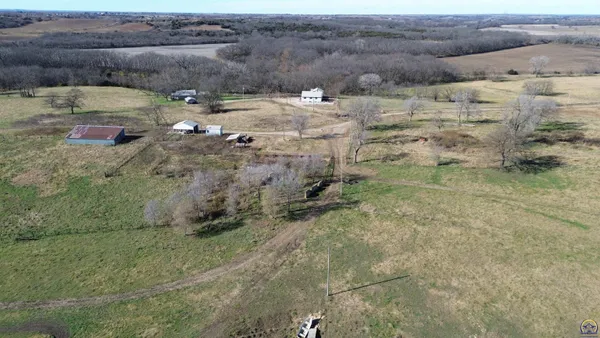 $1,400,000 | 9335 Northwest 66th Street, Silver Lake, KS 66539
