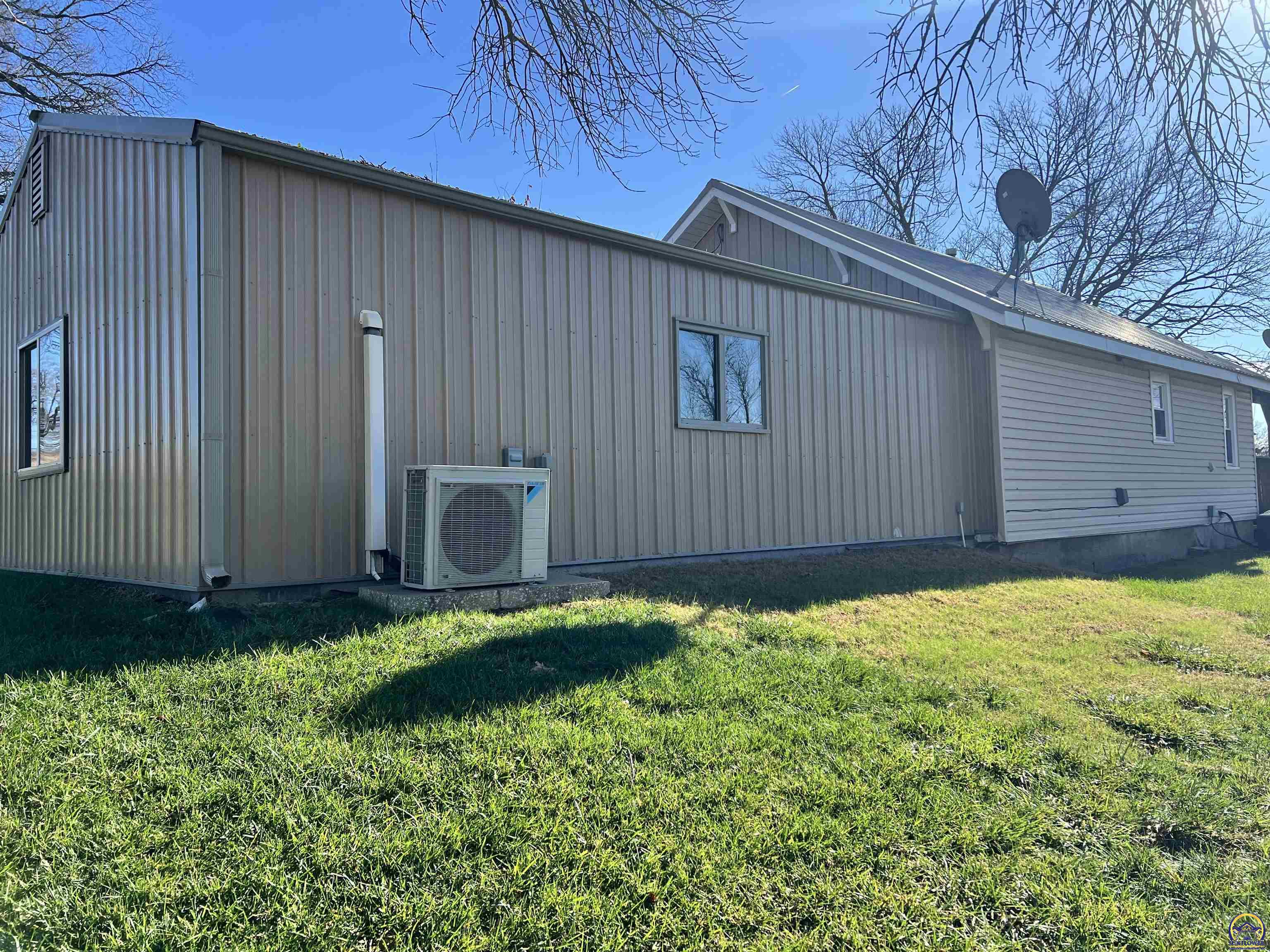 9335 Northwest 66th Street Silver Lake, KS 66539 - Photo 7 of 87