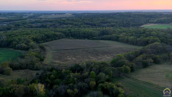 $1,400,000 | 9335 Northwest 66th Street, Silver Lake, KS 66539