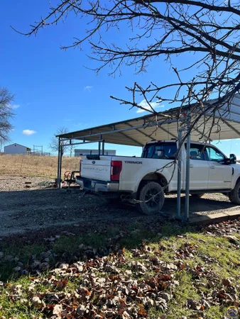 $1,400,000 | 9335 Northwest 66th Street, Silver Lake, KS 66539