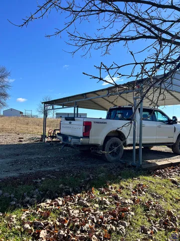 $1,400,000 | 9335 Northwest 66th Street, Silver Lake, KS 66539