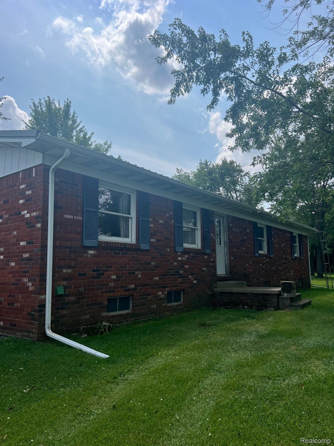 6367 Linck Road Brown City, MI 48416 - Photo 2 of 15 Gallery Image 2