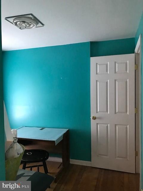 3149 Tuckahoe Road Camden, NJ 08104 - Photo 4 of 10