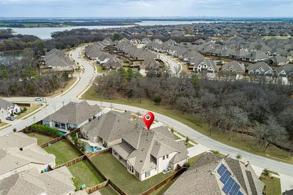 $880,000 | 4117 Wildridge Boulevard, Oak Point, TX 75068