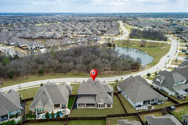 $880,000 | 4117 Wildridge Boulevard, Oak Point, TX 75068