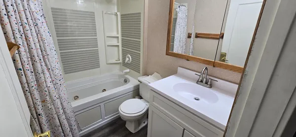 $228,000 | 714 Oak Street North, Fargo, ND 58102