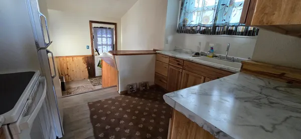 $228,000 | 714 Oak Street North, Fargo, ND 58102