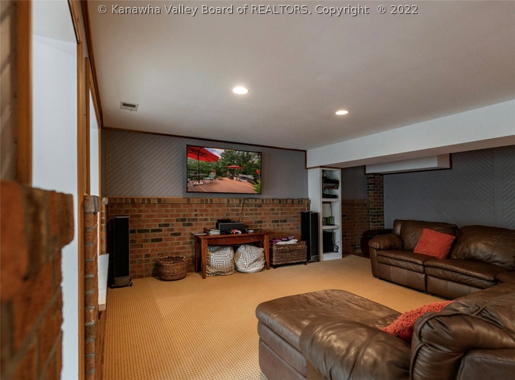 19 Foxchase Road Charleston, WV 25304 - Photo 25 of 39 Gallery Image 25