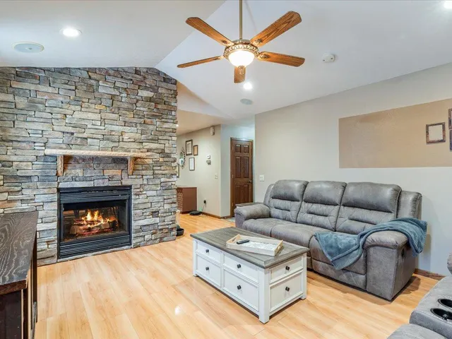 $249,900 | 229 Wisconsin Avenue Southwest, Staples, MN 56479