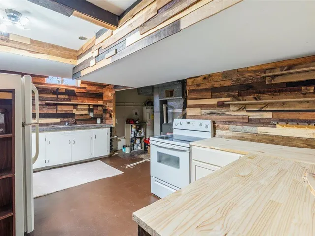 $249,900 | 229 Wisconsin Avenue Southwest, Staples, MN 56479