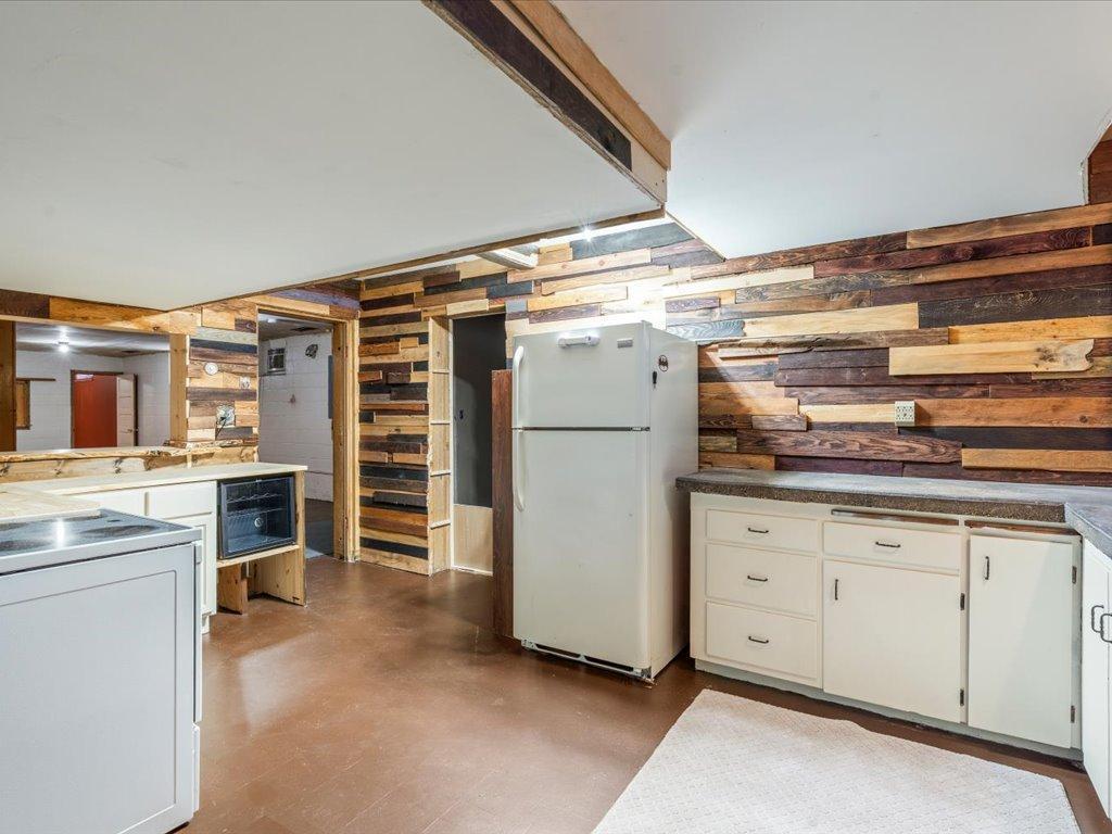 229 Wisconsin Avenue Southwest Staples, MN 56479 - Photo 21 of 33