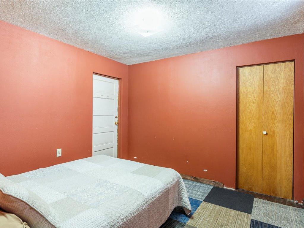 229 Wisconsin Avenue Southwest Staples, MN 56479 - Photo 24 of 33