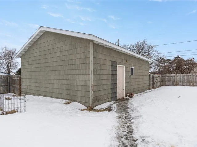 $249,900 | 229 Wisconsin Avenue Southwest, Staples, MN 56479