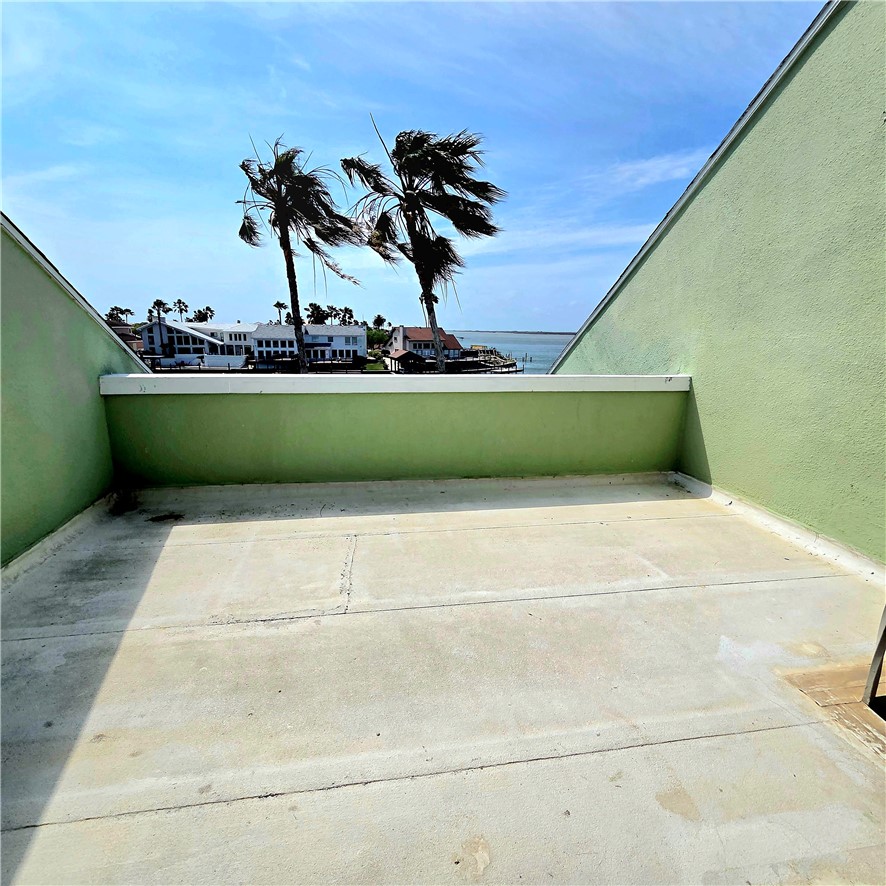 14300 Aloha Street, Unit 231 Corpus Christi, TX 78418 - Photo 28 of 37 a view of outdoor space
