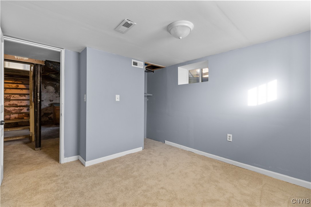 118 Hedgewood Place Deerfield, NY 13502 - Photo 39 of 45 Finished bassement