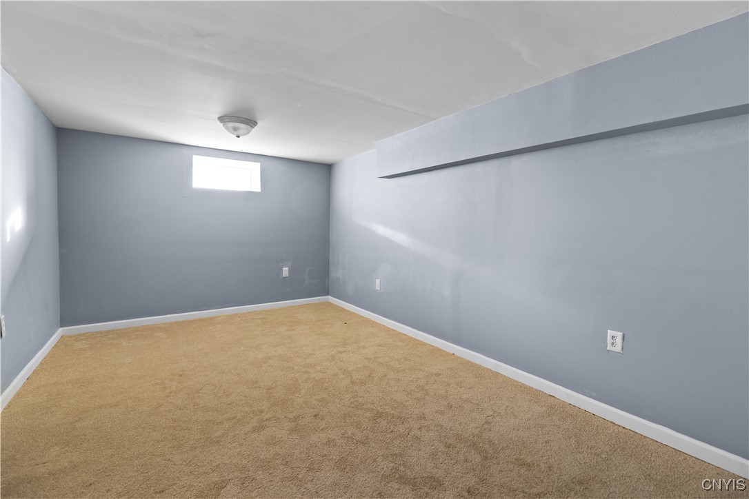 118 Hedgewood Place Deerfield, NY 13502 - Photo 42 of 45 Finished bassement