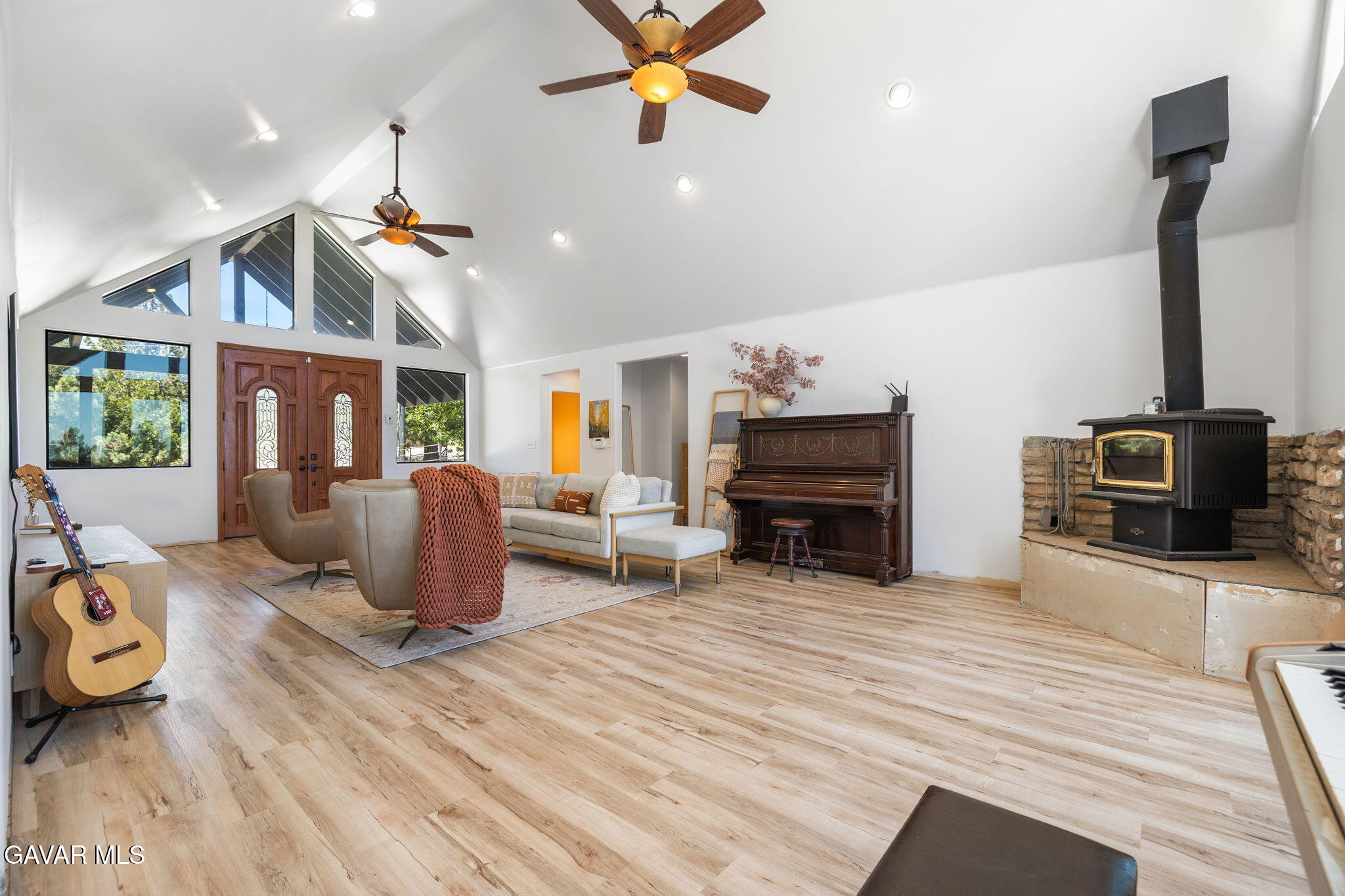 25620 High Rock Court Tehachapi, CA 93561 - Photo 15 of 49 15-web-or-mls-DSBB1886