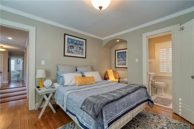 $980,000 | 4983 Ward Parkway, Kansas City, MO 64112