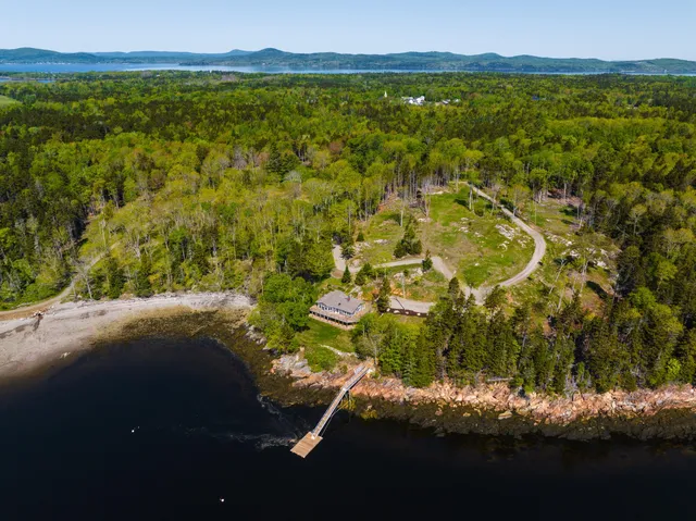 $3,950,000 | 118 East Shore Drive, Islesboro, ME 04848