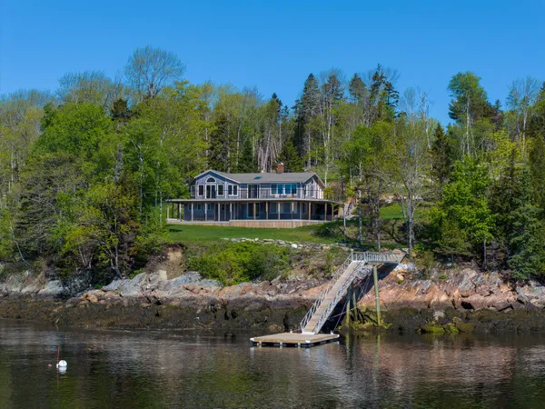 $3,950,000 | 118 East Shore Drive, Islesboro, ME 04848