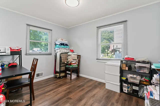 $3,800 | 573 Sumner Avenue, Belford, NJ 07718