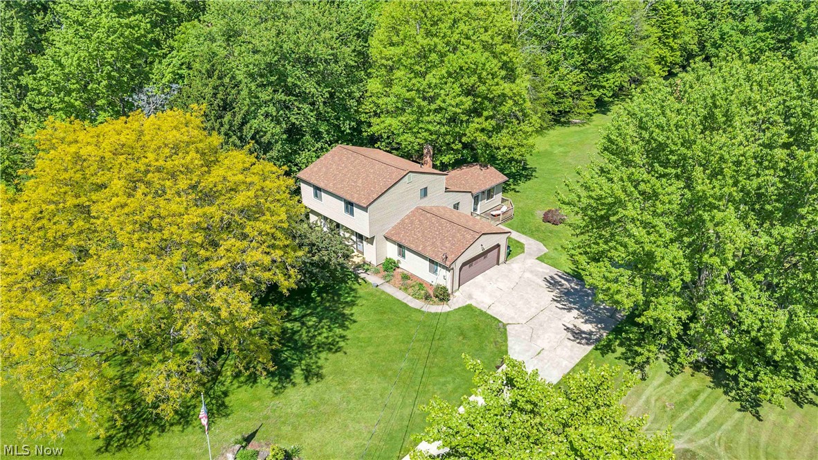 6635 Taylor Road Painesville, OH 44077 - Photo 3 of 41