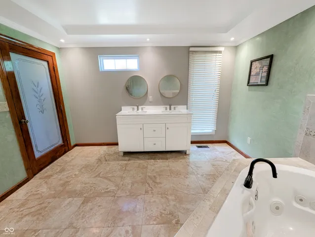 $435,000 | 401 Knox Street, Frankfort, IN 46041