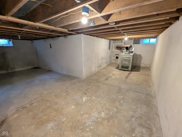 $435,000 | 401 Knox Street, Frankfort, IN 46041