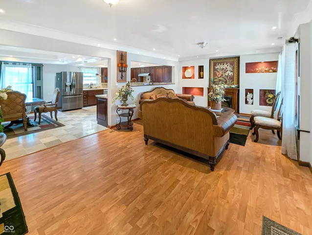 $435,000 | 401 Knox Street, Frankfort, IN 46041