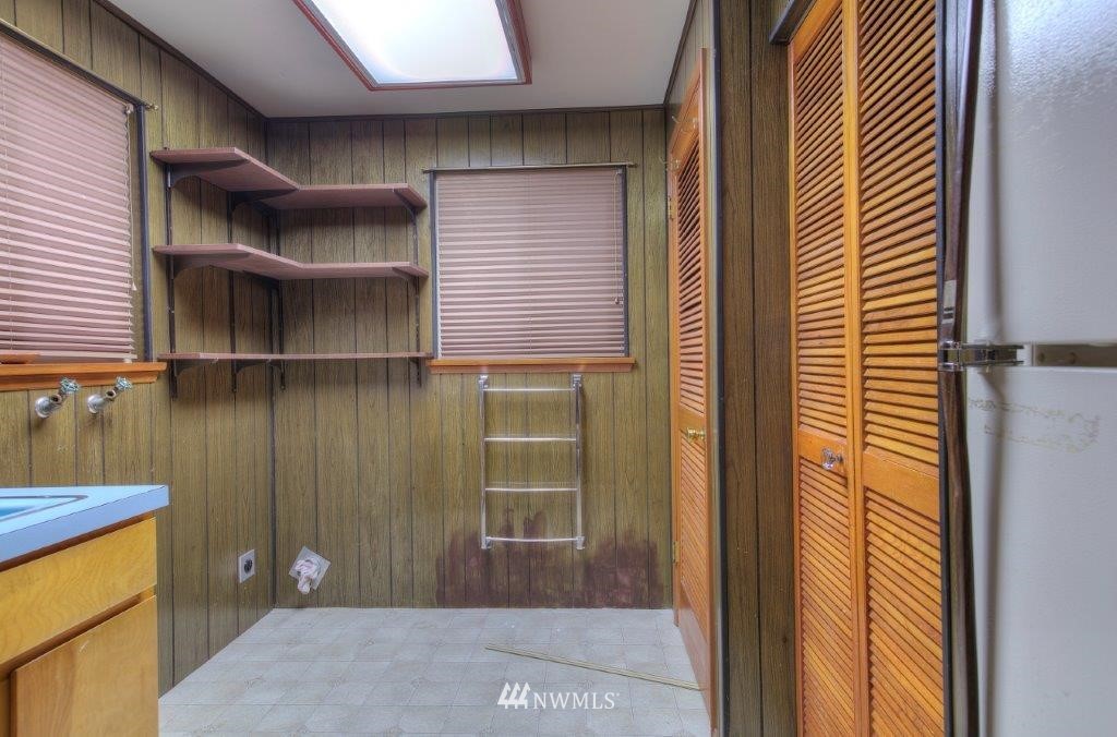 2300 East Grapeview Loop Road Grapeview, WA 98546 - Photo 21 of 23 Gallery Image 21
