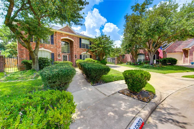 $515,000 | 16803 Sandestine Drive, Houston, TX 77095