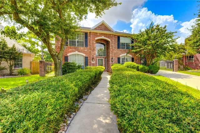 $515,000 | 16803 Sandestine Drive, Houston, TX 77095