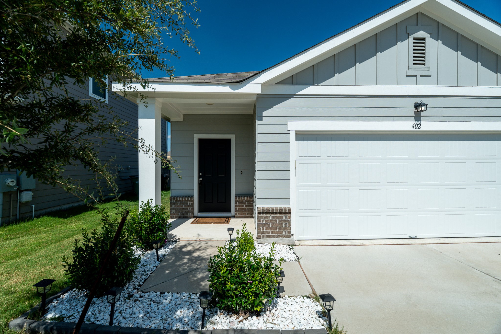 402 Gemsbok Road Hutto, TX 78634 - Photo 3 of 21 Gallery Image 3