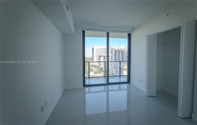 $5,300 | 501 Northeast 31st Street, Unit 1701, Miami, FL 33137