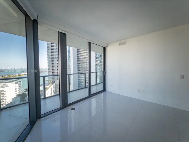 $5,300 | 501 Northeast 31st Street, Unit 1701, Miami, FL 33137