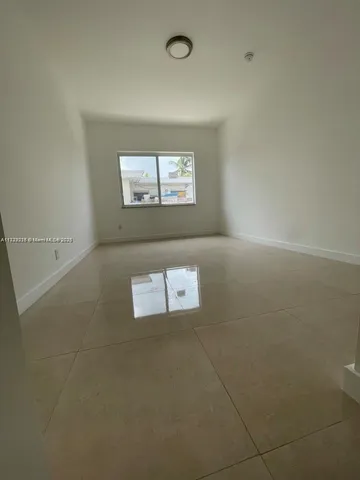 $4,199,000 | 1995 Calais Drive, Miami Beach, FL 33141