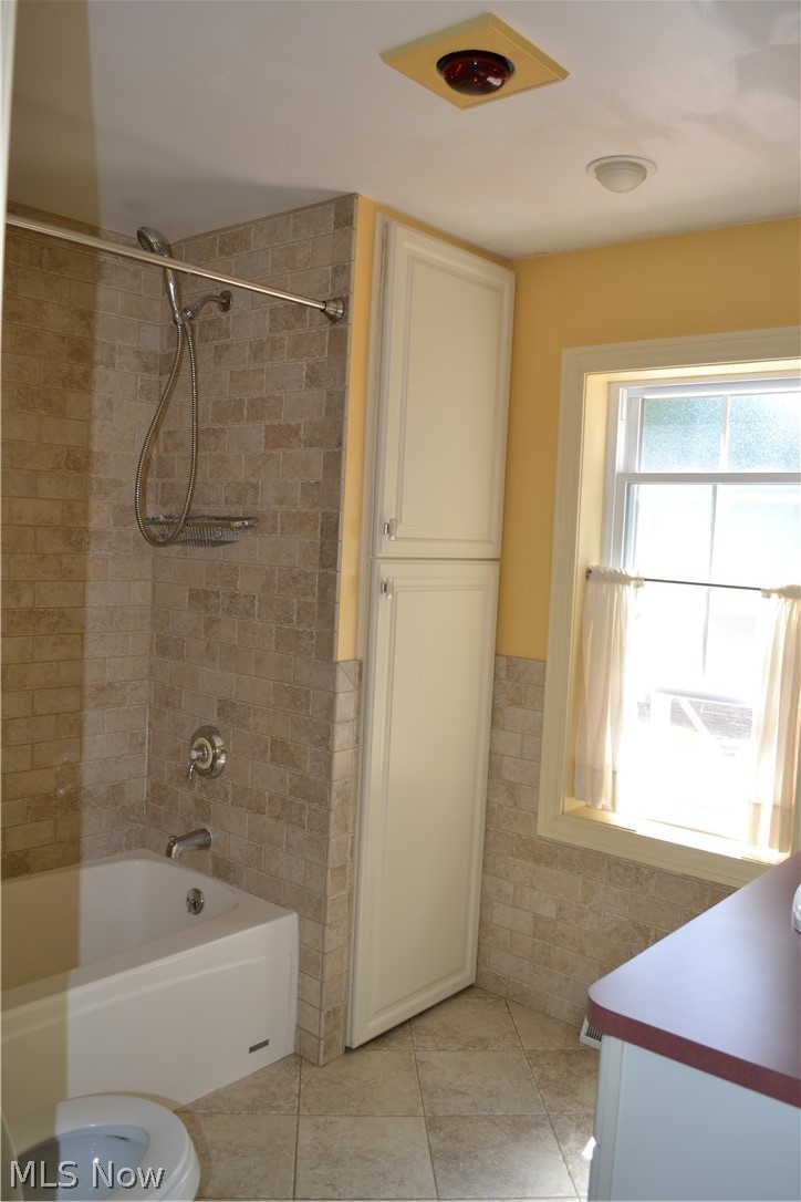 33270 Pettibone Road Solon, OH 44139 - Photo 12 of 20 Master bathroom