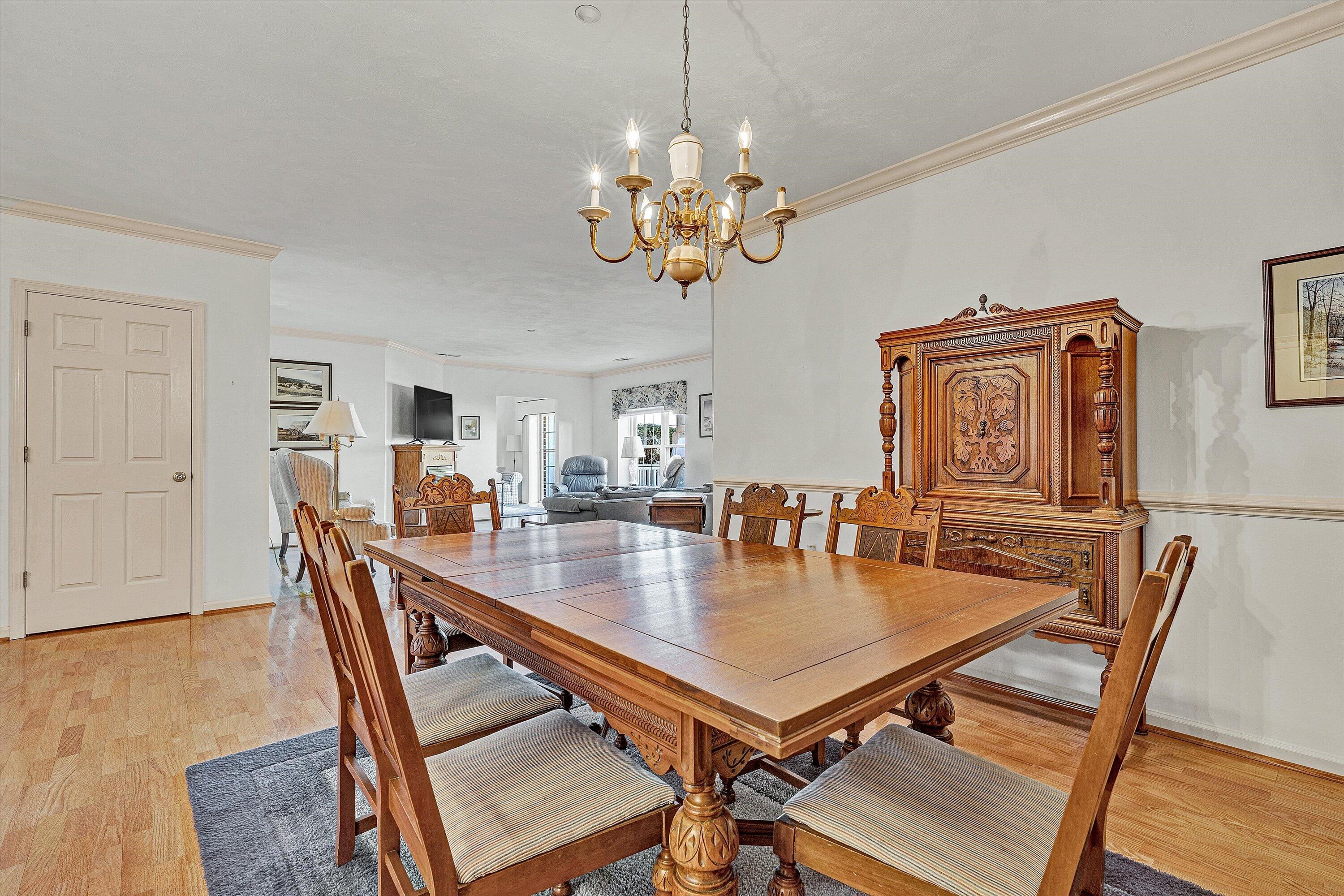 4434 Pheasant Ridge Road, Unit 105 Roanoke, VA 24014 - Photo 7 of 17 14-SGP-07780